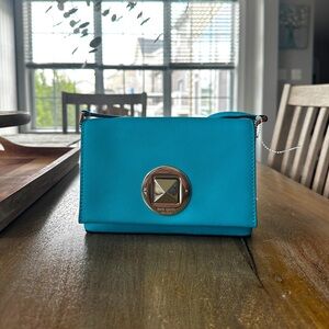 KATE SPADE BLUE SHOULDER BAG. CONDITION IS USED. SAME DAY SHIPPING.